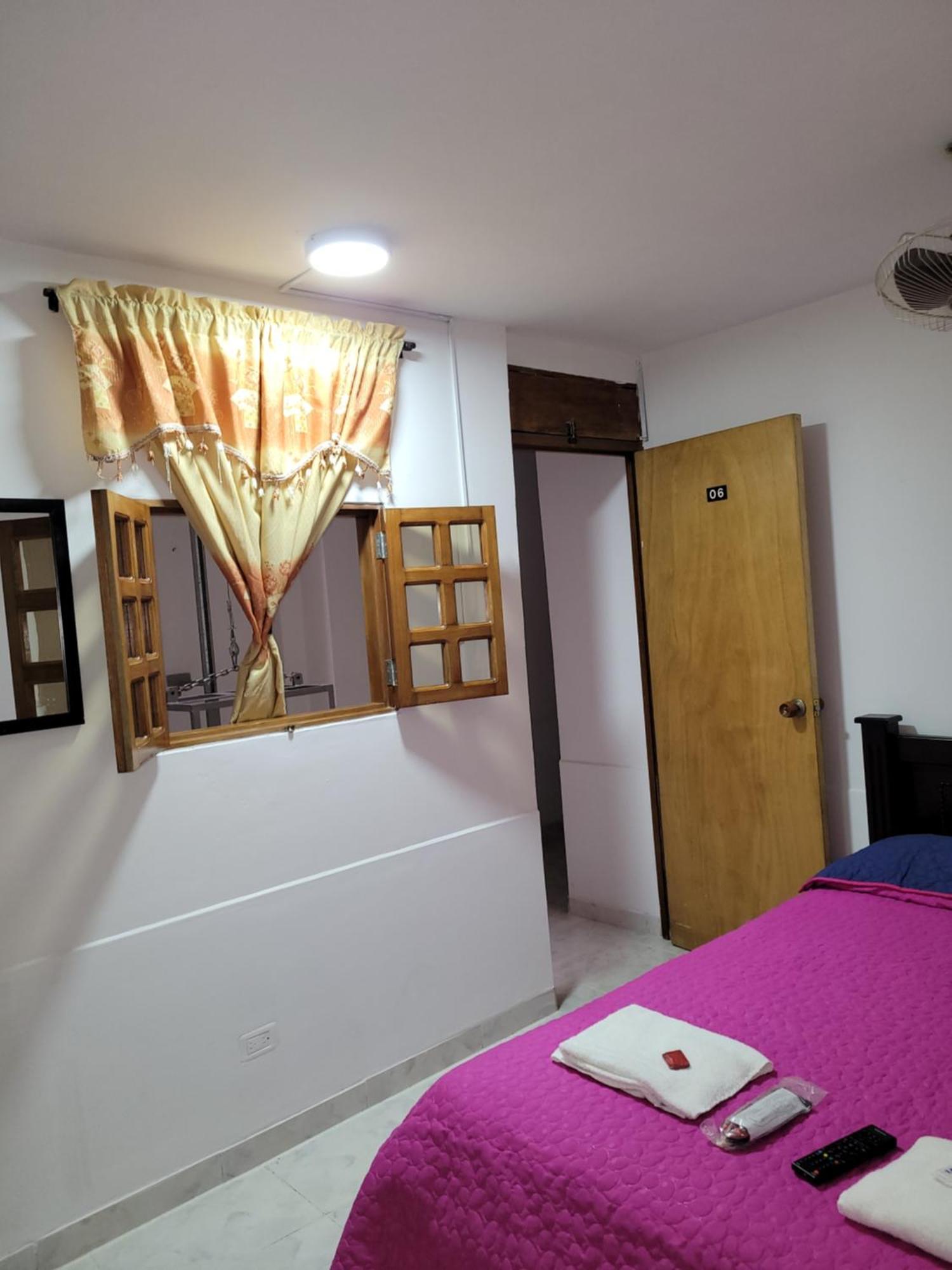 מדיין Hotel San Vicente מראה חיצוני תמונה