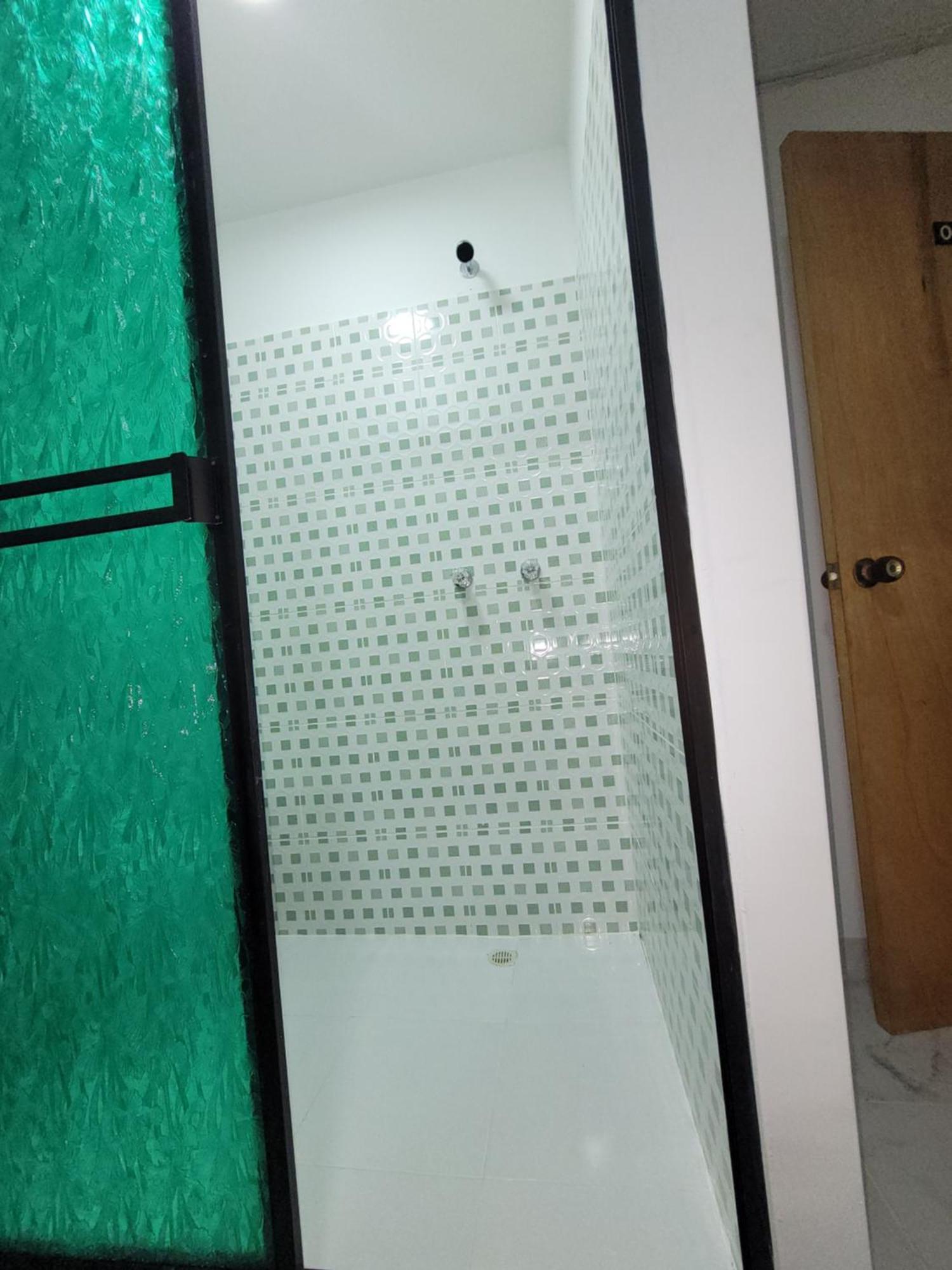 מדיין Hotel San Vicente מראה חיצוני תמונה