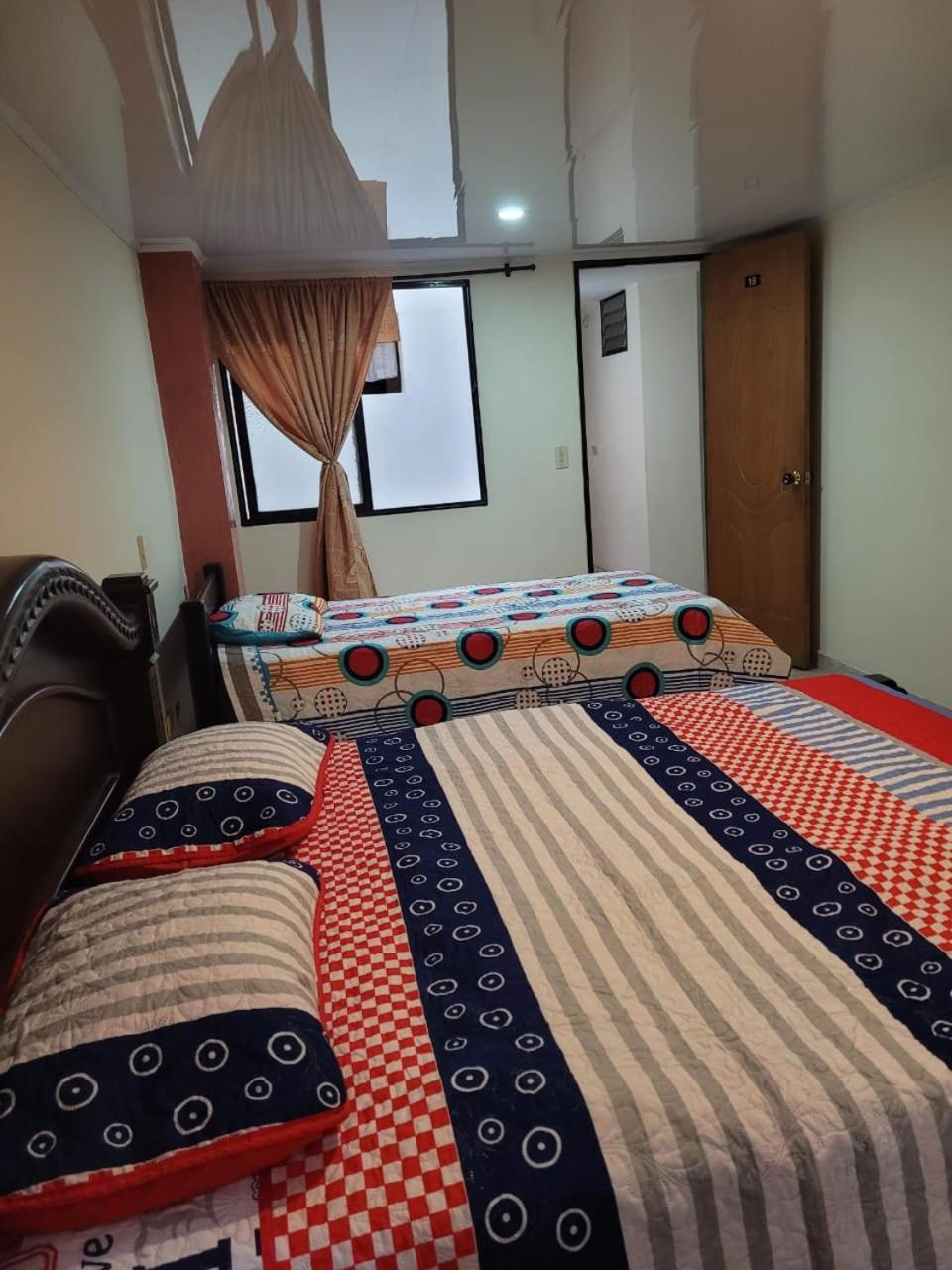 מדיין Hotel San Vicente מראה חיצוני תמונה