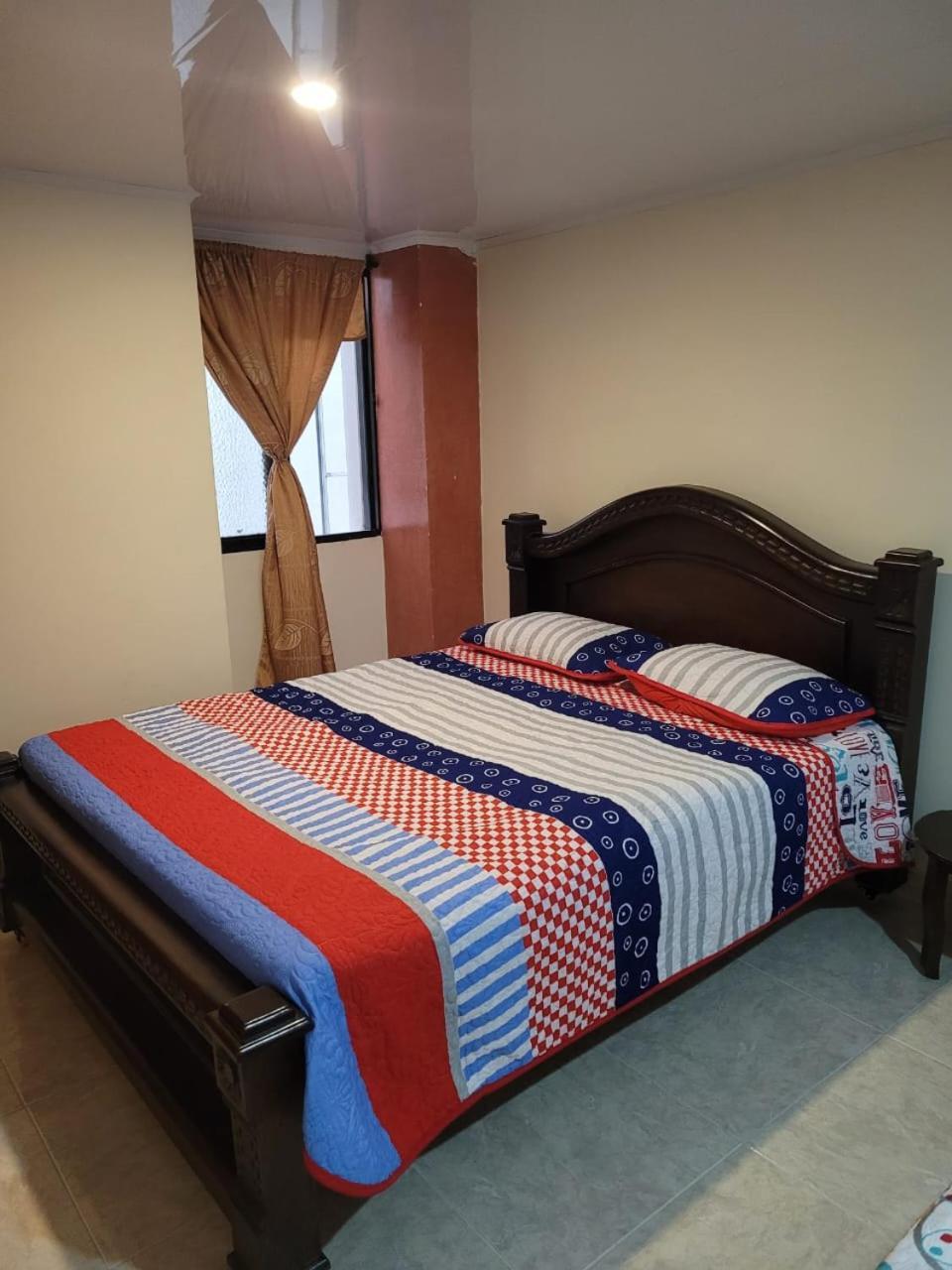 מדיין Hotel San Vicente מראה חיצוני תמונה