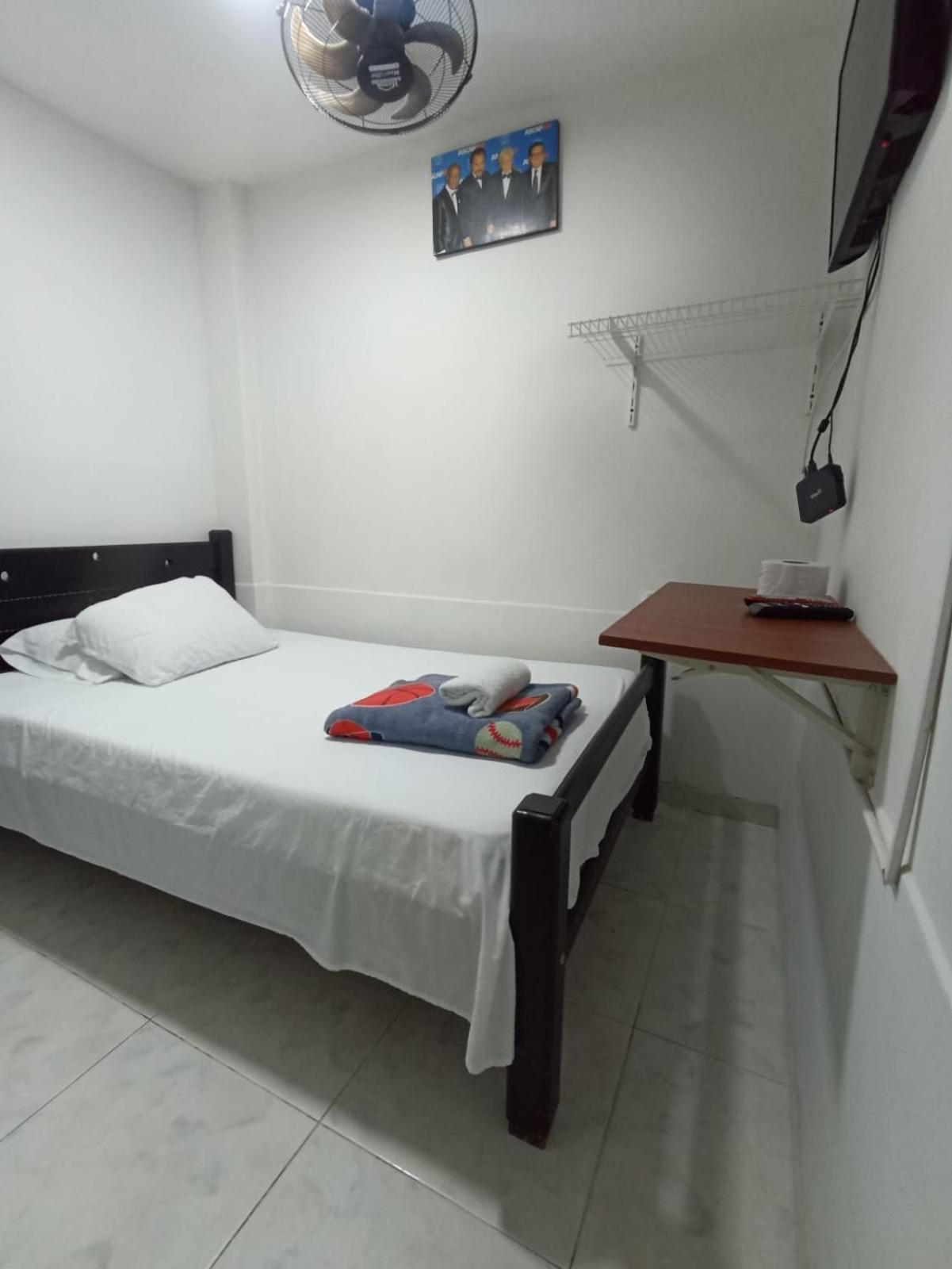 מדיין Hotel San Vicente מראה חיצוני תמונה